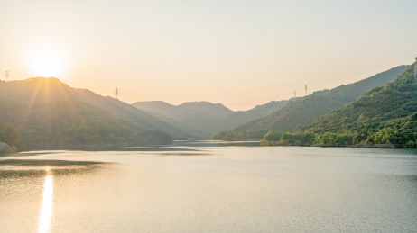 深圳福田区梅林水库落日景观