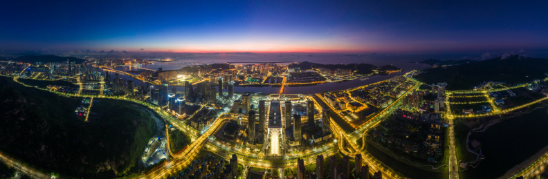 粤港澳大湾区的珠海横琴和澳门日出城市风光