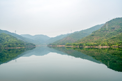 深圳福田区梅林水库自然景观