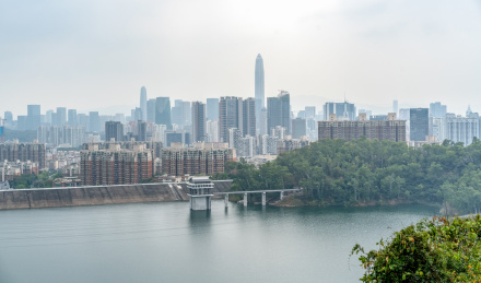 深圳福田区梅林水库城市建筑
