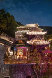 广东深圳甘坑客家小镇夜景