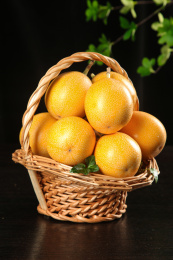 深底上的热情果