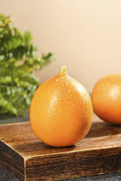 深底上的热情果