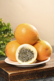 深底上的热情果