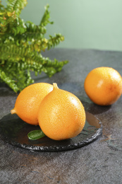 深底上的热情果