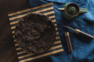 中华传统饮品陈年熟普洱茶饼