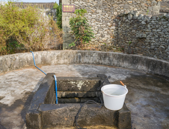 仍在使用千年传统古村落海南罗驿村宋代古井