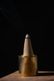 桌面上的香气四溢的塔香