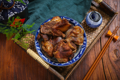 特色农家菜酱骨头