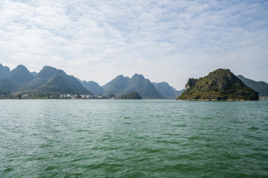 百色市靖西渠洋湖风光