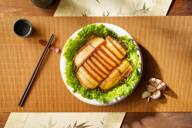 特色中餐经典川菜咸烧白