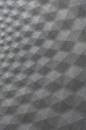 覆盖有不粘涂层的钻石纹理煎盘特写