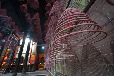 天后宫里悬挂的盘香，福建永定