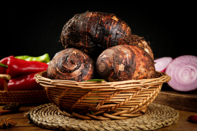 深底上的荔浦芋头