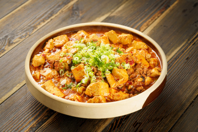 特色中餐香菇肉酱烧豆腐烹饪过程