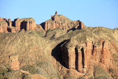 甘肃省张掖市冰沟丹霞风景区中的小西天景观