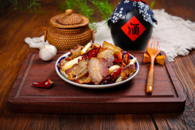 家常小炒菜肴大葱炒咸肉