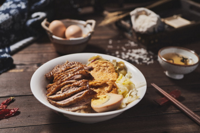 卤鸭肉饭