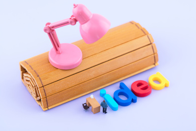 微缩创意书里得到灵感的创意照亮