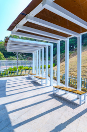 广州麓湖公园云道栈道休息亭