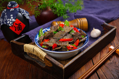香辣美味特色菜辣椒炒牛肉干巴