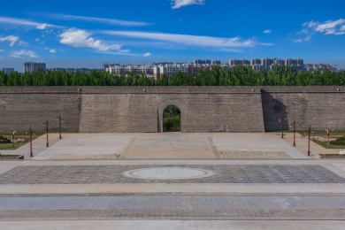 中国河南省濮阳市五代城墙遗址园林建筑