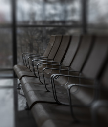 高铁站中的座椅