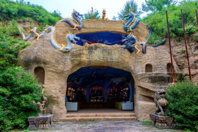 中国辽宁锦州义县万佛堂石窟