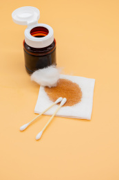 医疗用品清洗伤口碘伏和棉签