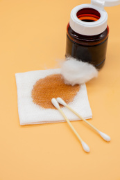 医疗用品清洗伤口碘伏和棉签