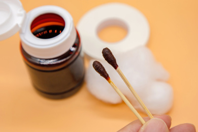 医疗用品清洗伤口碘伏和棉签