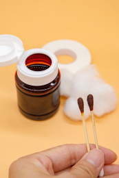 医疗用品清洗伤口碘伏和棉签