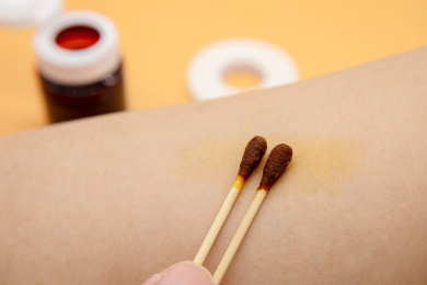 医疗用品清洗伤口碘伏和棉签