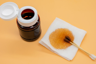 医疗用品清洗伤口碘伏和棉签