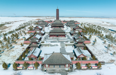 内蒙古呼伦贝尔海拉尔万佛寺航拍景观