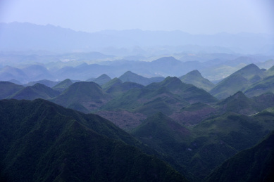 湖南郴州莽山国家森林公园五指峰景区的风光