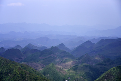 湖南郴州莽山国家森林公园五指峰景区的风光