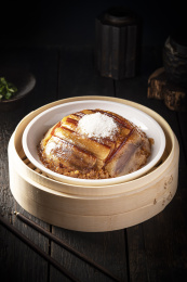 甜烧白夹沙肉