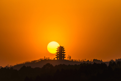 成都东部新区丹景阁悬日