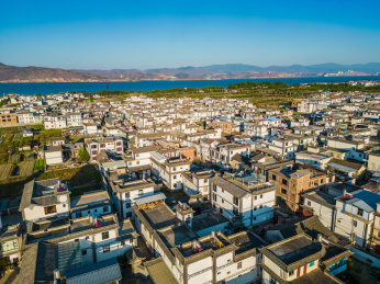 大理高原才村民宿建筑