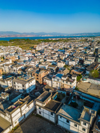 大理高原才村民宿建筑