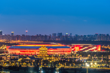 成都东安湖大运体育公园夜景