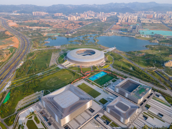 航拍东安湖大运会体育公园风景