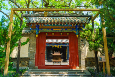 夏天的山东烟台蓬莱阁景区风光，天后宫