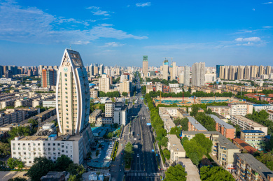 航拍郑州城市天际线树叶形状办公楼高楼大厦