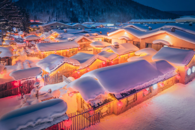 黑龙江雪乡冬季雪屋风光夜景