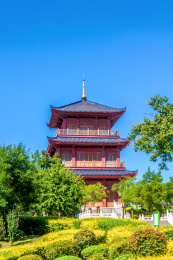 中国辽宁营口鲅鱼圈青龙山公园塔楼