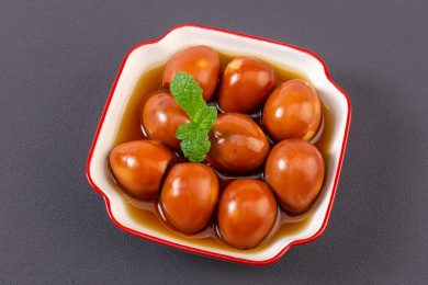 一小份的五香卤鹌鹑蛋