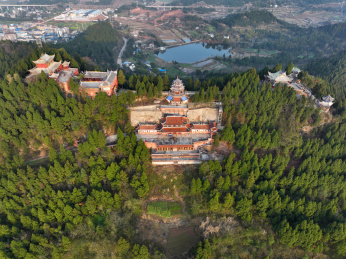 四川省南充市顺庆区芦溪镇南充老君山航拍 