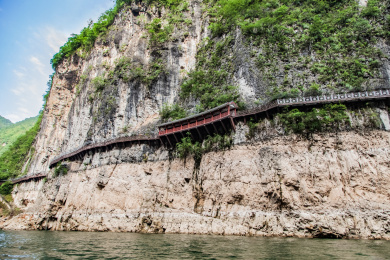 重庆市巫山县长江小三峡栈道廊亭园林建筑